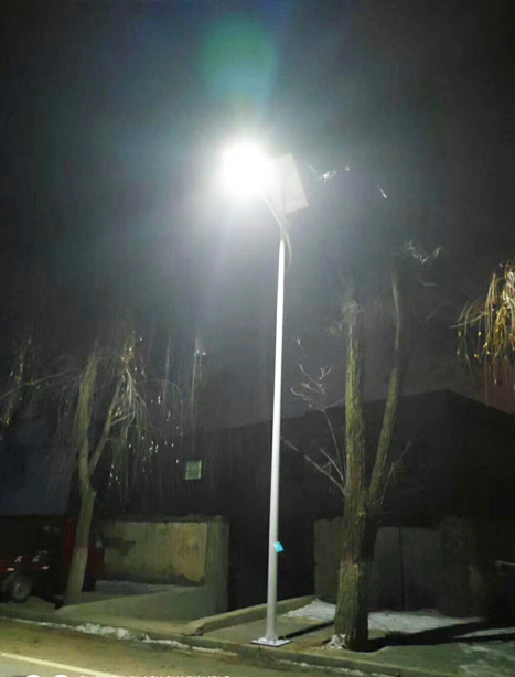 积石山县军垦路街道太阳能路灯项目